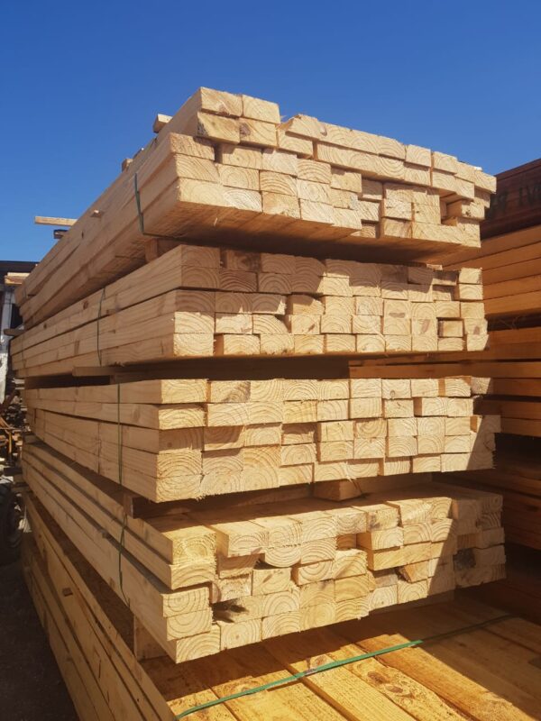 Viga de Pinus