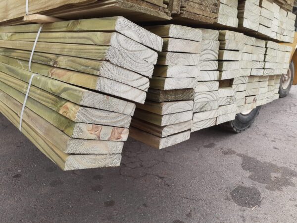 Deck de Pinus Tratado - Image 3