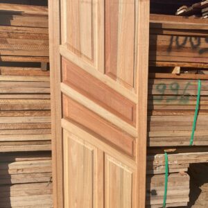 Porta Externa Eucalipto